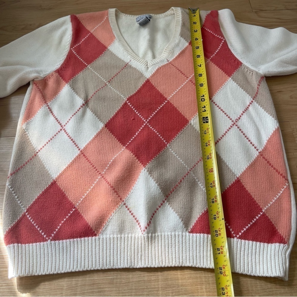 IZOD Golf Argyle Long Sleeve V-Neck Cotton Sweater Size Medium - Picture 8 of 10